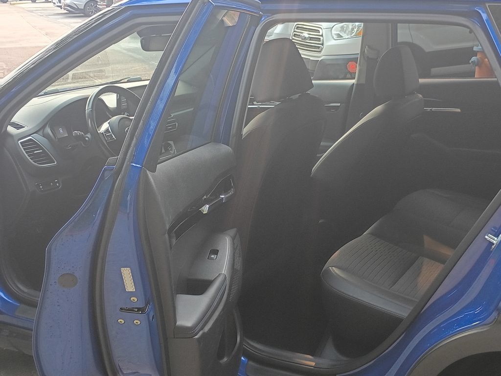Used 2021 Kia Seltos S AWD/4WD image 16