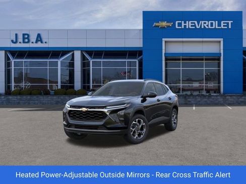 New 2026 Chevrolet Trax LT w/ Driver Confidence Package image 8