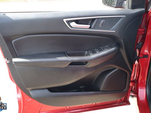 Used 2024 Ford Edge SEL AWD/4WD image 12