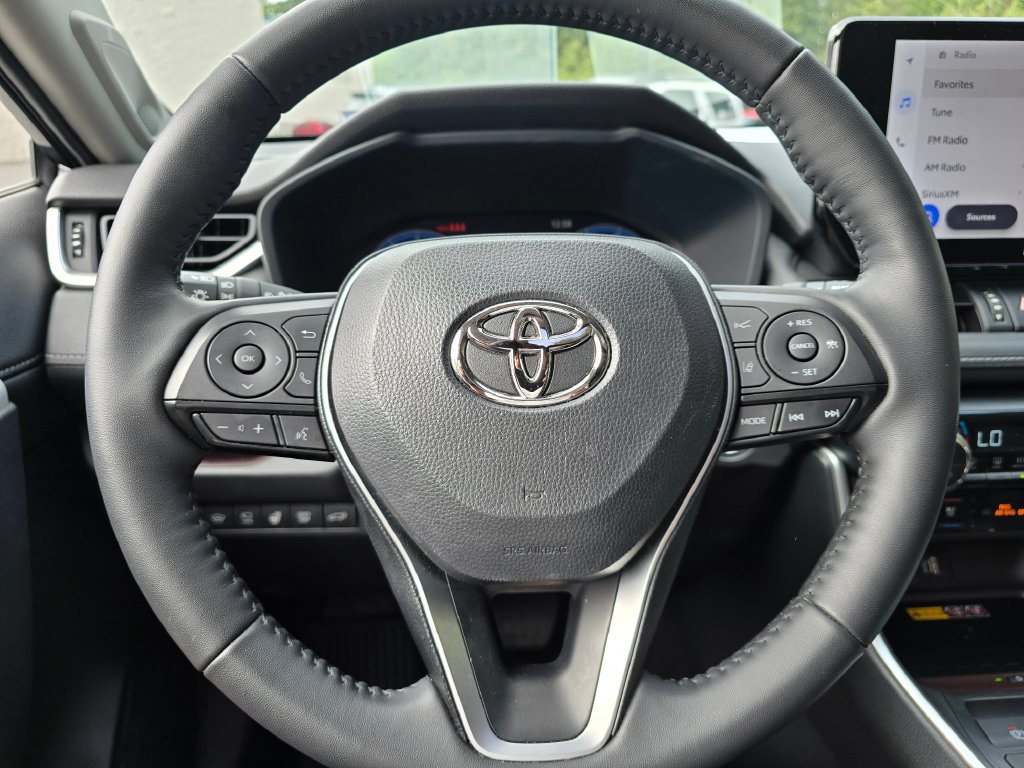 Used 2025 Toyota RAV4 Limited w/ Advanced Technology Package AWD/4WD image 16