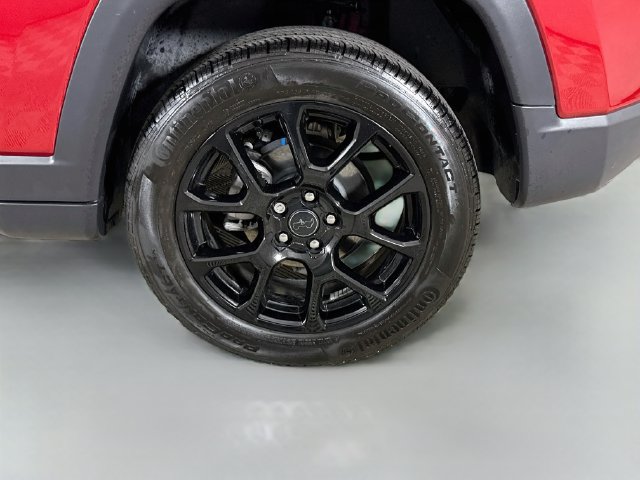 Used 2025 Jeep Compass Latitude w/ Altitude Special Edition AWD/4WD image 28