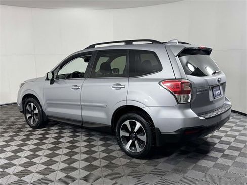 Used 2017 Subaru Forester 2.5i Limited image 8