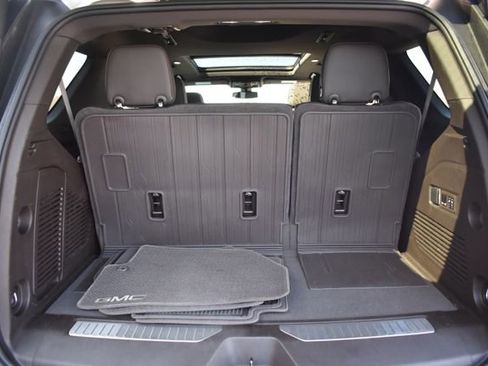 Used 2022 GMC Yukon Denali image 46