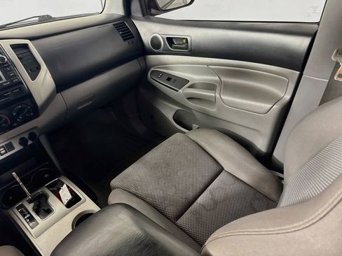 Used 2012 Toyota Tacoma 4x4 Double Cab w/ TRD Sport Pkg image 23
