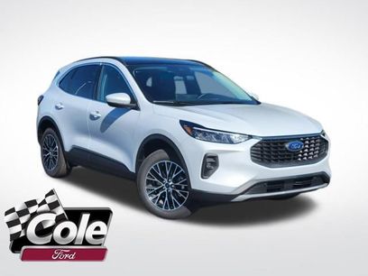 New 2026 Ford Escape SE w/ Class II Trailer Tow Package