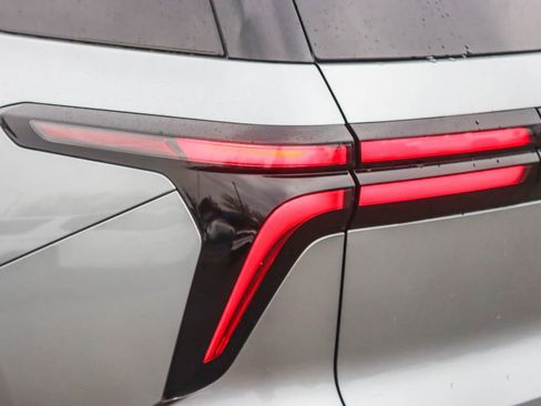 Used 2026 Chevrolet Traverse Z71 w/ Enhanced Driving Package image 8