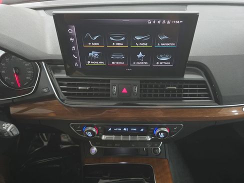 Used 2023 Audi Q5 2.0T Premium w/ Convenience Package image 20