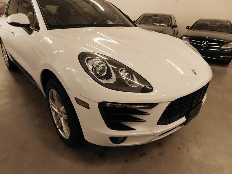 Used 2018 Porsche Macan AWD/4WD image 9