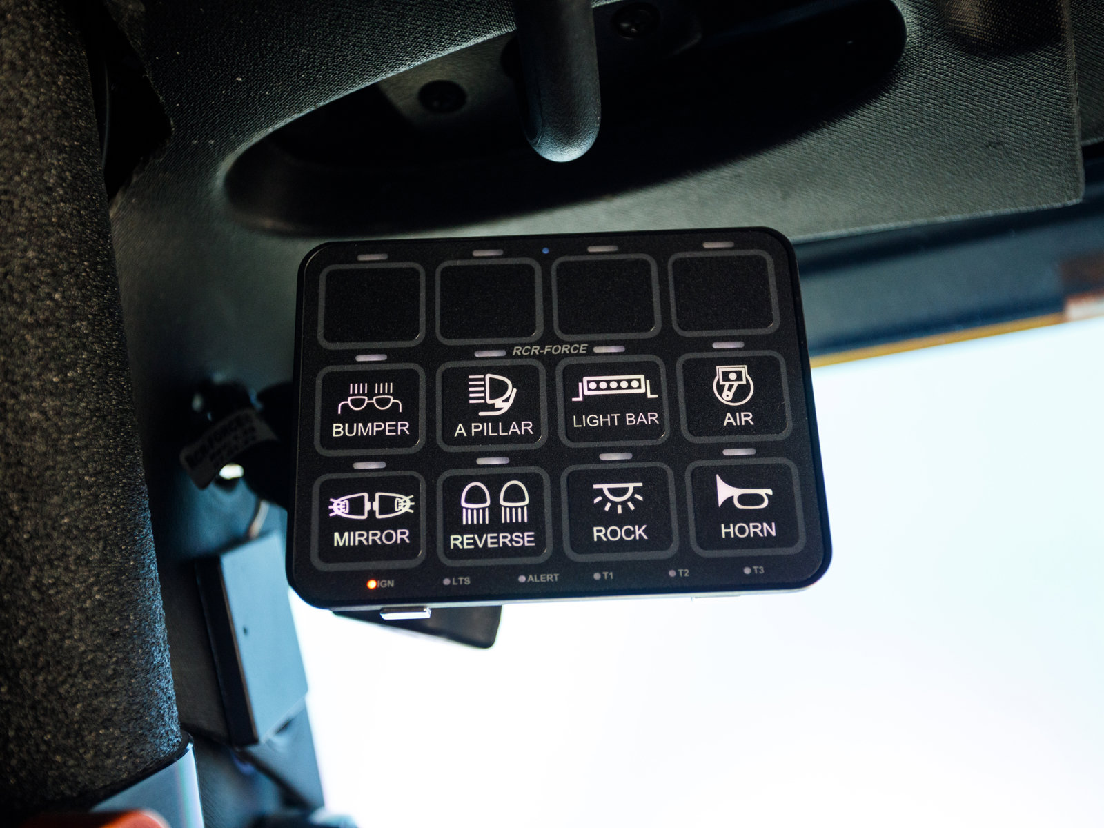 Used 2014 Jeep Wrangler Unlimited Rubicon w/ Connectivity Group AWD/4WD image 40