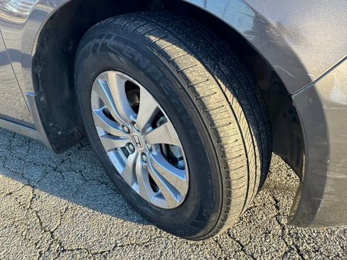 Used 2016 Honda Odyssey EX-L image 41