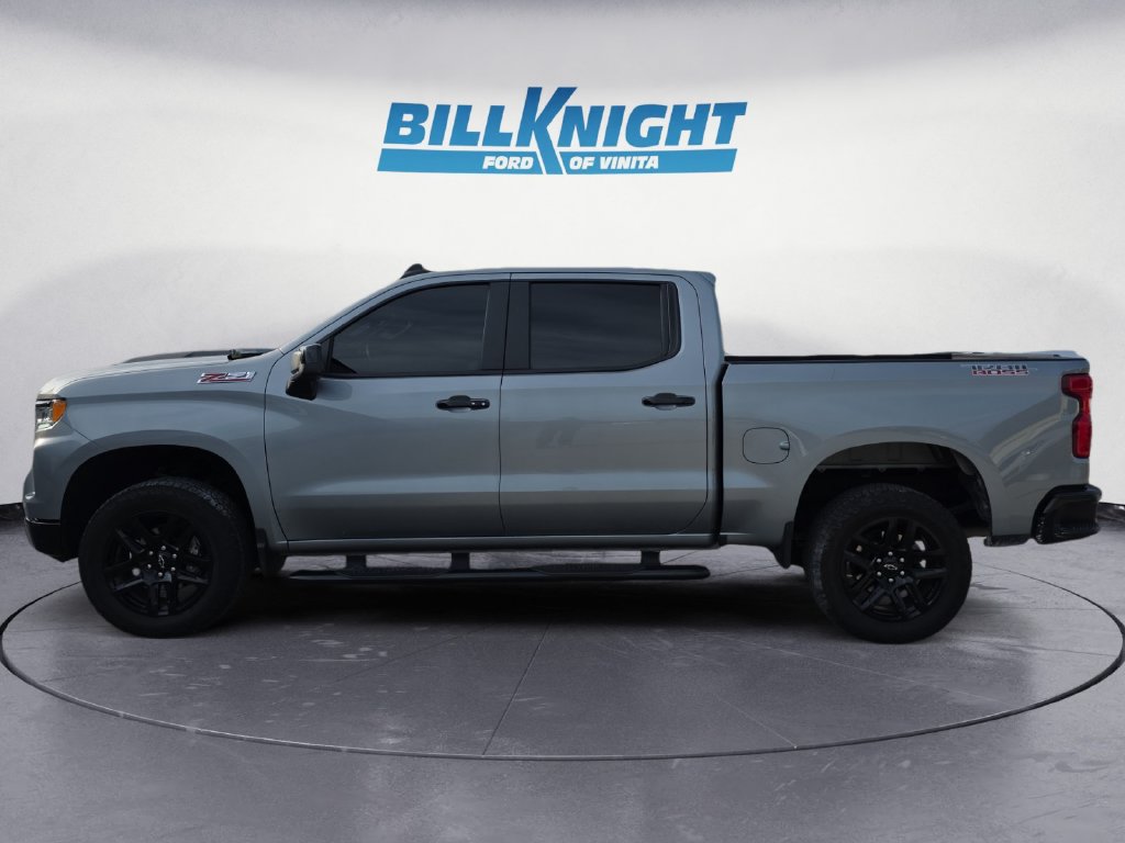 Used 2025 Chevrolet Silverado 1500 LT Trail Boss AWD/4WD image 2