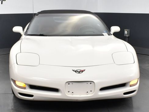 Used 2002 Chevrolet Corvette Convertible w/ Preferred Equipment Group2 RWD image 8