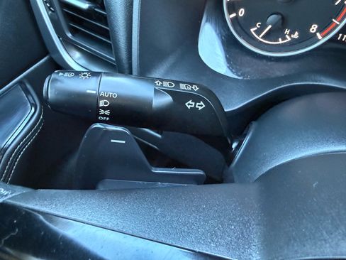 Used 2023 Nissan Rogue SV w/ SV Premium B Package image 26