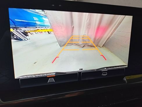 Certified 2022 GMC Sierra 1500 SLT w/ SLT Convenience Package image 30