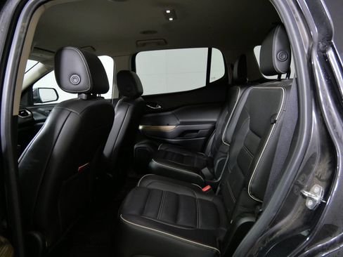 Used 2018 GMC Acadia Denali w/ Technology Package AWD/4WD image 18
