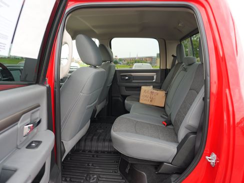 Used 2017 RAM 1500 Big Horn AWD/4WD image 18