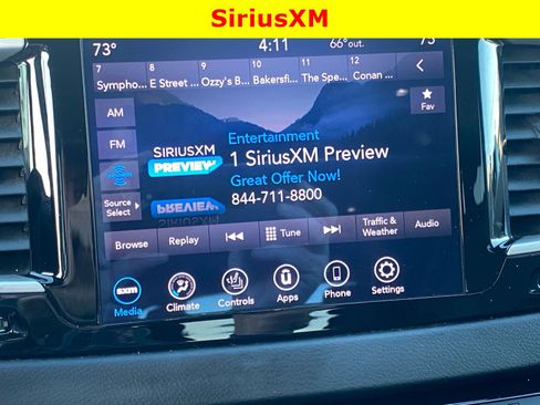 Used 2018 Chrysler Pacifica Touring-L w/ Tire & Wheel Group image 11