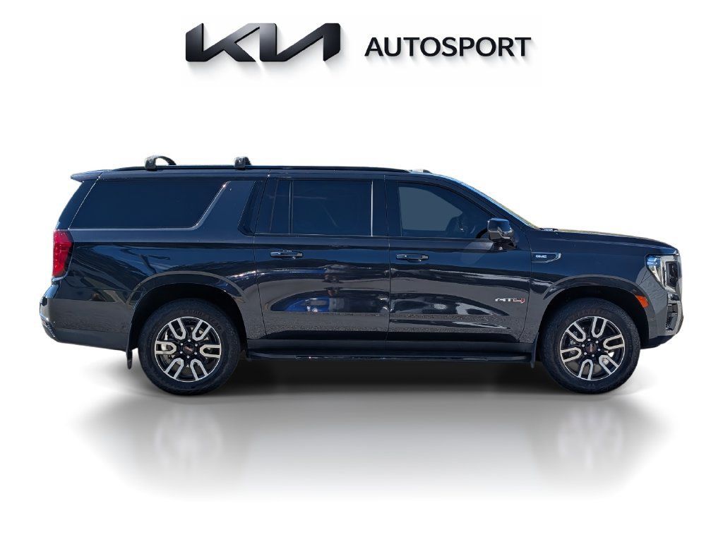 Used 2024 GMC Yukon XL AT4 AWD/4WD image 6