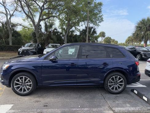 Certified 2023 Audi Q7 2.0T Premium Plus image 2