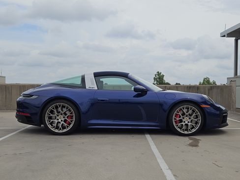 Certified 2024 Porsche 911 Targa 4 GTS AWD/4WD image 9