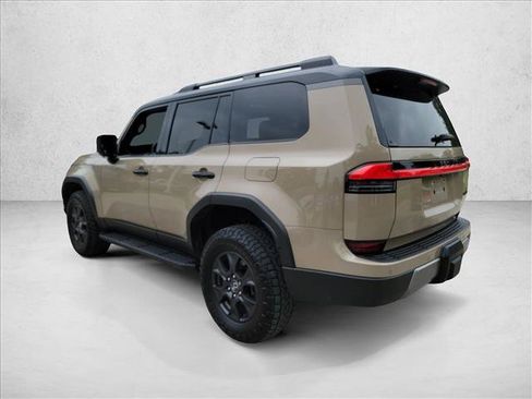 Used 2024 Lexus GX 550 AWD/4WD image 7