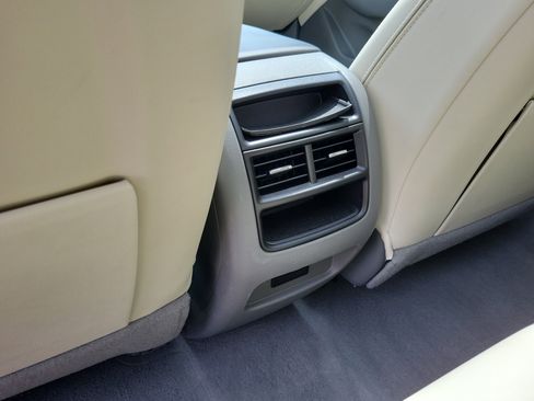 Used 2022 Cadillac XT5 Premium Luxury w/ Technology Package AWD/4WD image 21