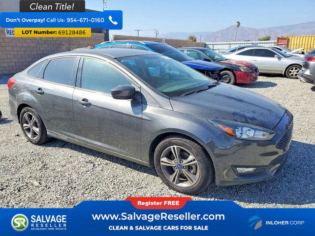 Used 2018 Ford Focus SE w/ SE Appearance Package FWD image 5