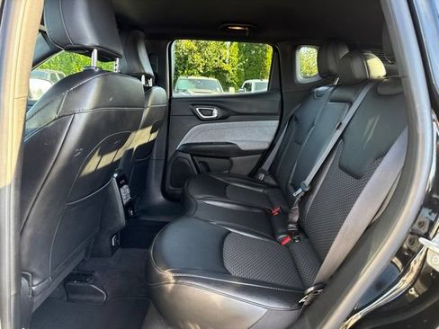 Used 2024 Jeep Compass Latitude AWD/4WD image 15