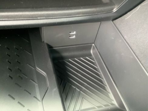 New 2026 Chrysler Pacifica Limited w/ S Appearance Package image 28