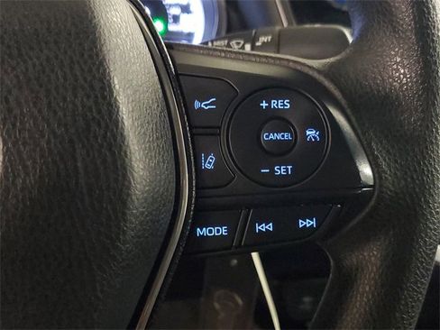 Used 2019 Toyota Camry LE image 23