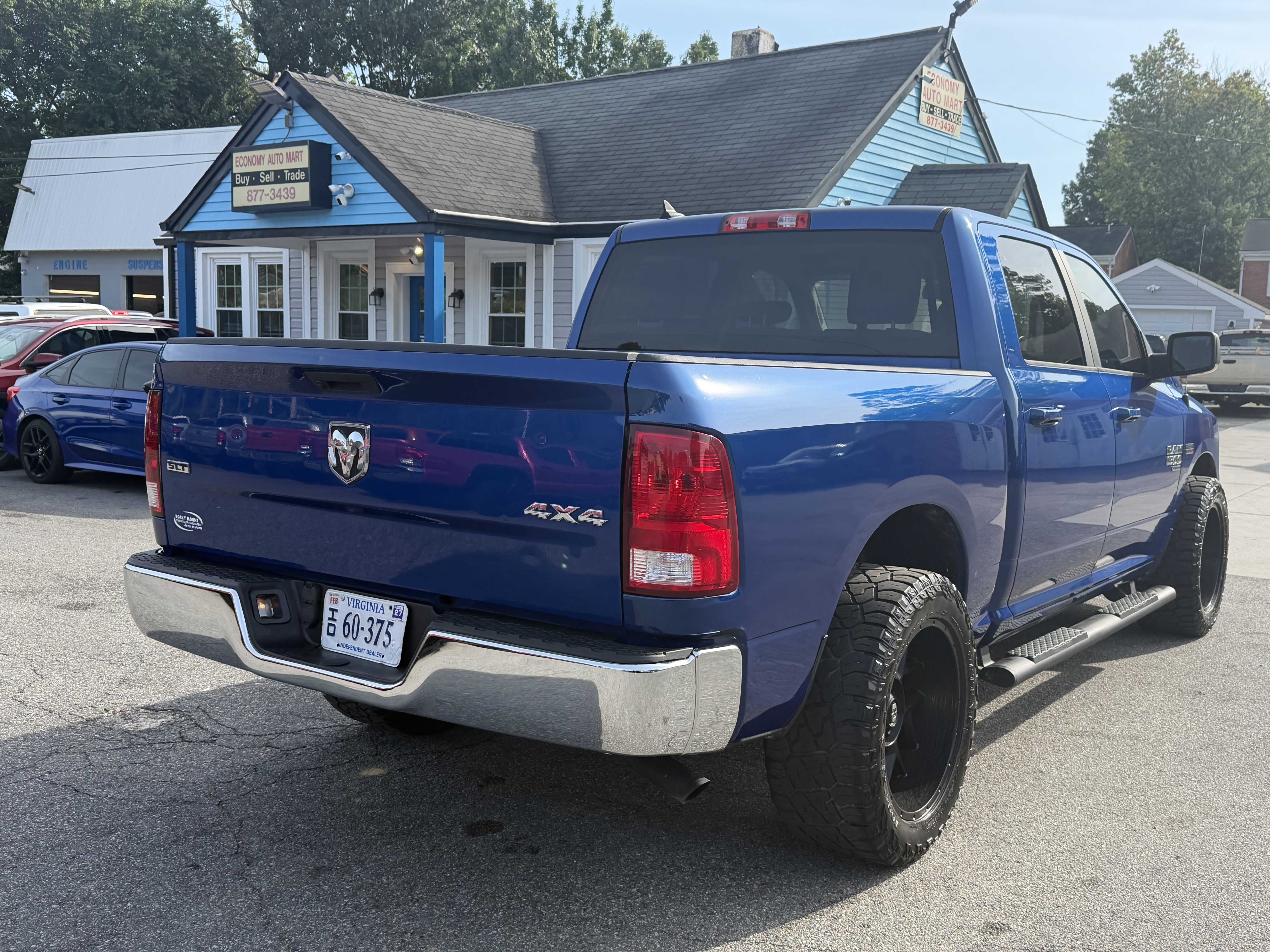 Used 2019 RAM 1500 Classic SLT w/ Luxury Group AWD/4WD image 5