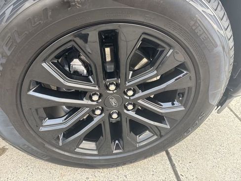 Used 2024 Ford F150 XLT w/ Equipment Group 303A High image 9