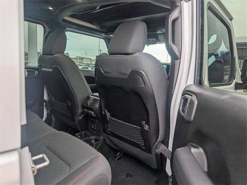 Used 2024 Jeep Wrangler Unlimited Rubicon w/ Safety Group image 28
