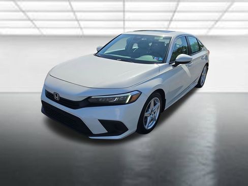 Used 2022 Honda Civic EX image 3
