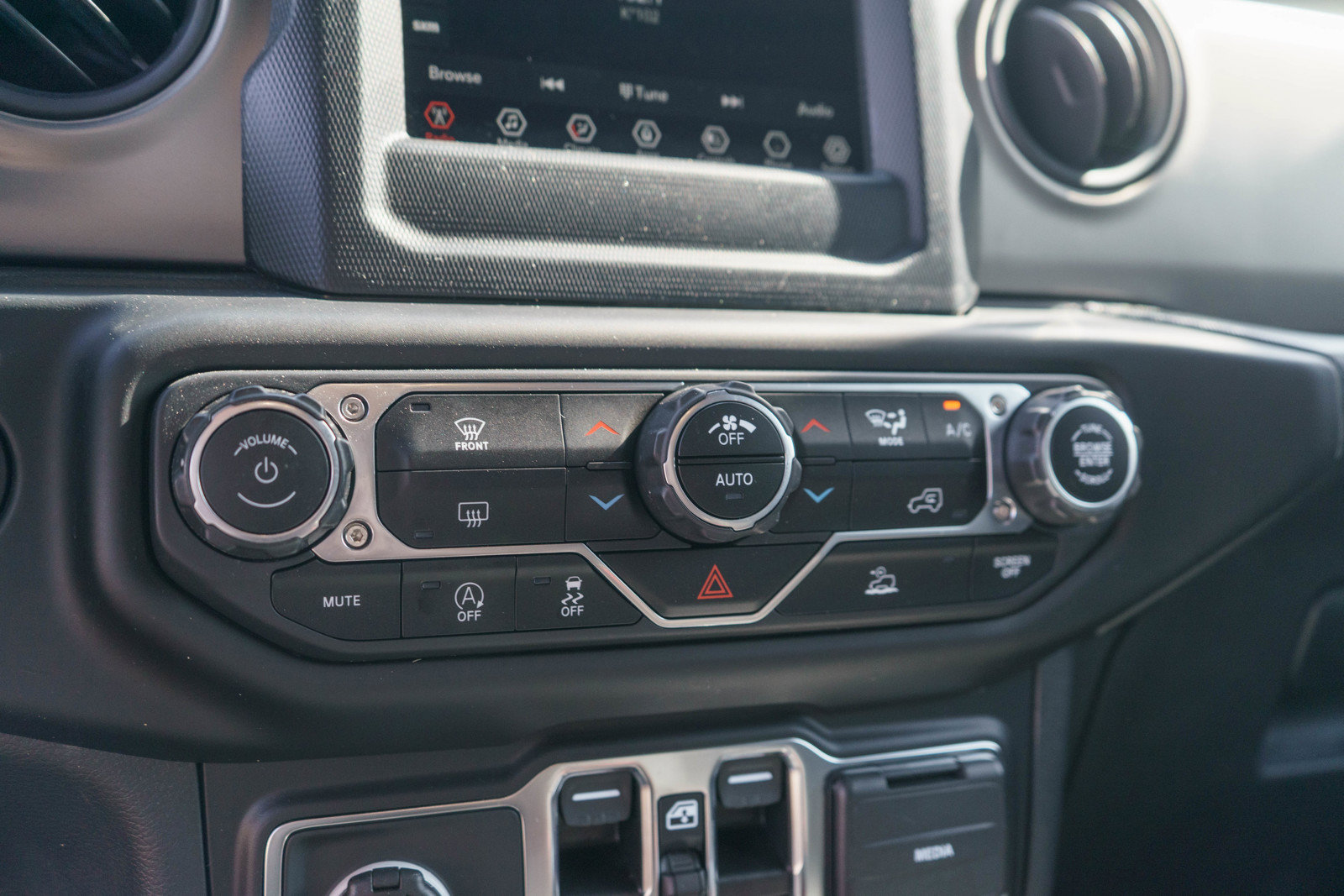 Used 2021 Jeep Wrangler Unlimited Sport AWD/4WD image 17