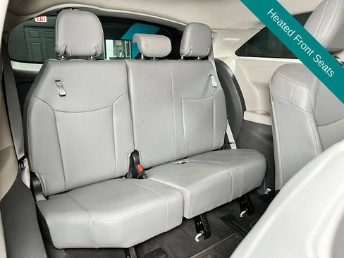 Used 2024 Toyota Sienna XLE w/ XLE Plus Package AWD/4WD image 18