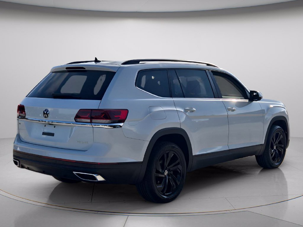 Used 2022 Volkswagen Atlas SE w/ Black Wheel Package FWD image 6