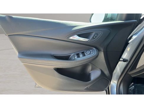 Certified 2022 Buick Encore GX Preferred w/ Cold Weather Comfort Package AWD/4WD image 26