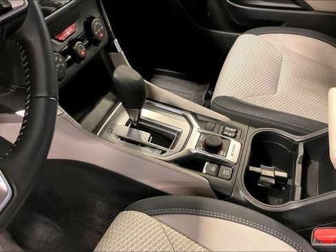 Used 2024 Subaru Forester Premium AWD/4WD image 17