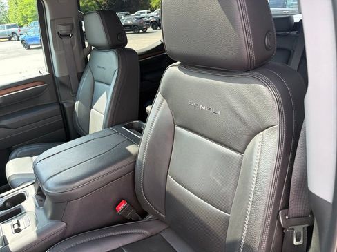 Certified 2025 GMC Sierra 1500 Denali w/ Denali Reserve Package AWD/4WD image 11