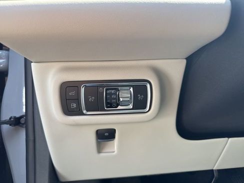 Used 2026 Lincoln Nautilus Premier w/ Equipment Group 102A image 13