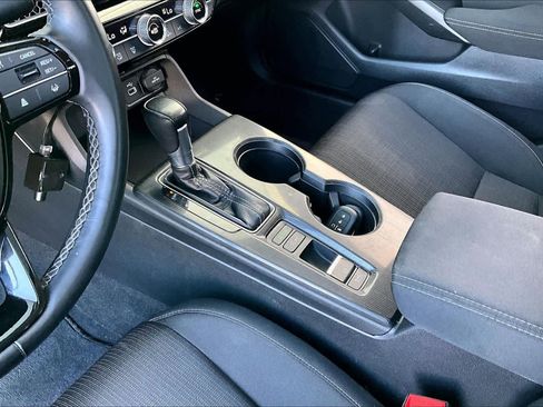 Certified 2022 Honda Civic EX image 16