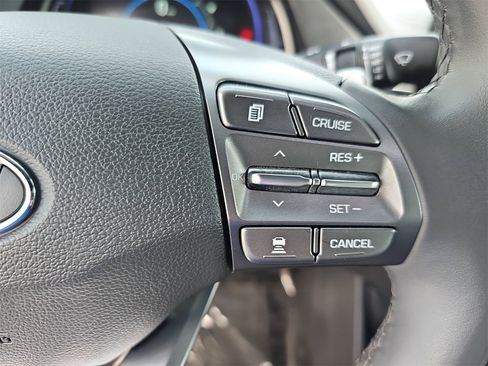 Used 2020 Hyundai Ioniq Limited image 17