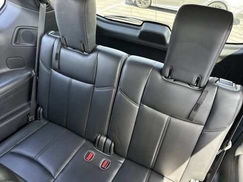 Used 2017 Nissan Pathfinder SL w/ SL Premium Package AWD/4WD image 13
