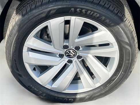 Used 2022 Volkswagen Atlas Cross Sport SE image 30