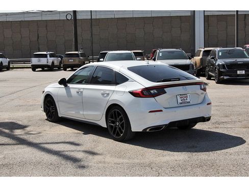 Used 2023 Honda Civic Sport Touring image 5