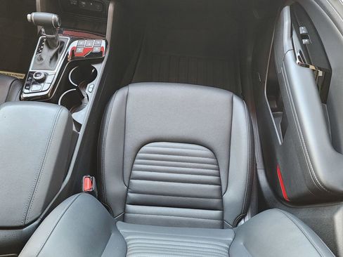 Used 2023 Kia Sportage SX image 13