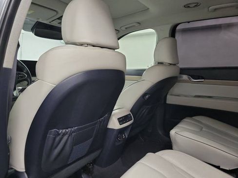 Used 2022 Hyundai Palisade Limited FWD image 14