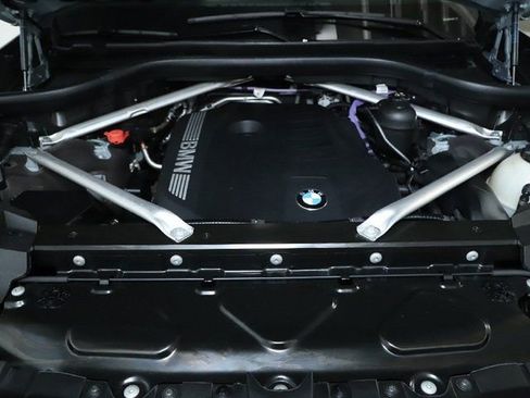 Certified 2024 BMW X7 xDrive40i w/ M Sport Package image 40