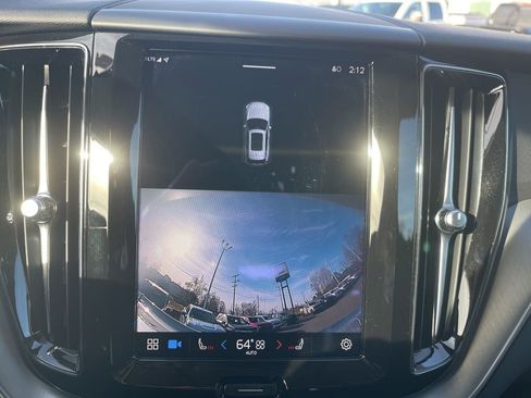 Used 2023 Volvo XC60 B5 Core w/ Protection Package Premier image 28